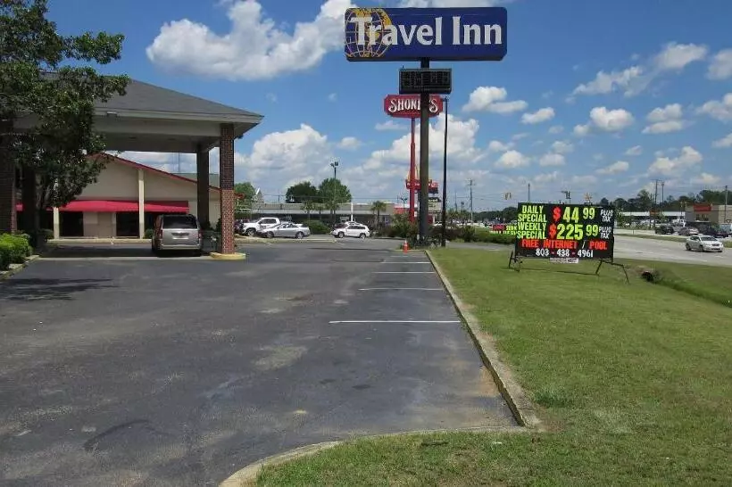 モーテル Travel Inn Lugoff