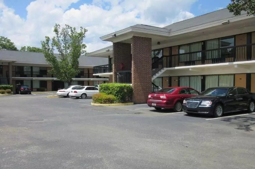 モーテル Travel Inn Lugoff