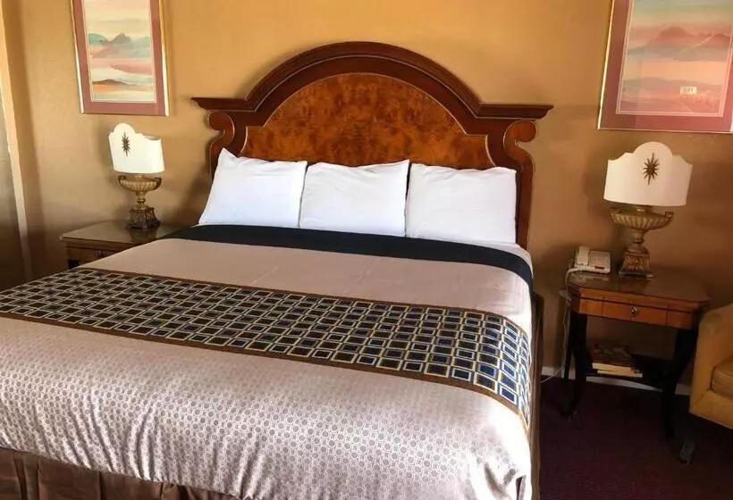 モーテル Villa West Inn