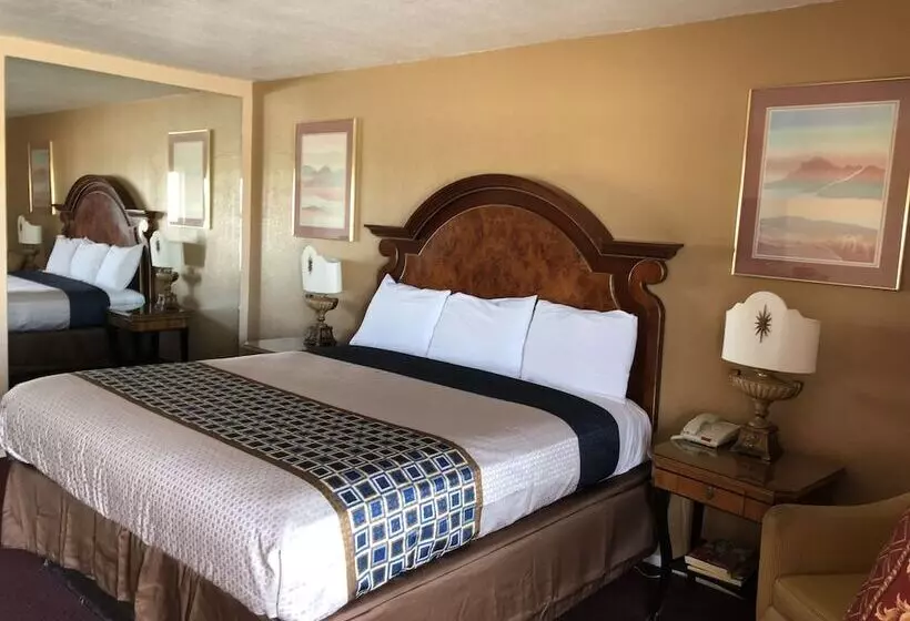 モーテル Villa West Inn