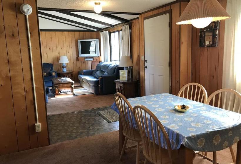 Мотель White Eagle Inn