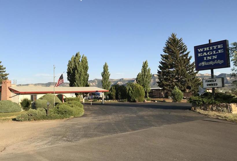 Мотель White Eagle Inn