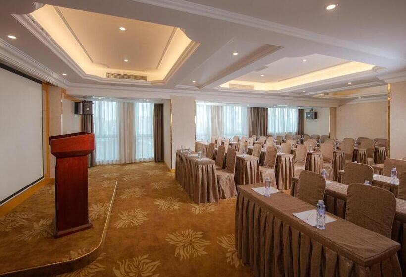 Vienna Hotel Dongguan Shatian Humen Port