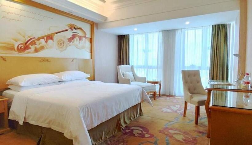 Vienna Hotel Dongguan Shatian Humen Port