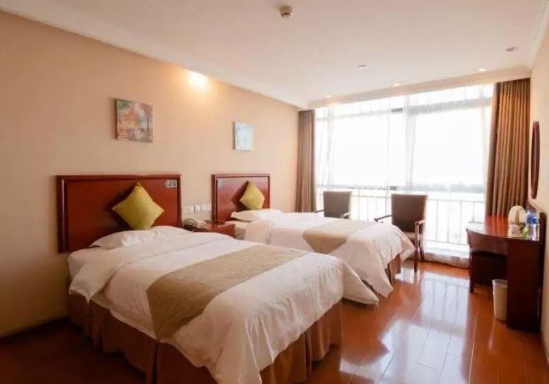 Hotelli Greentree Inn Beijing Changping District Huilongguan Pingxifu Metro Station Express
