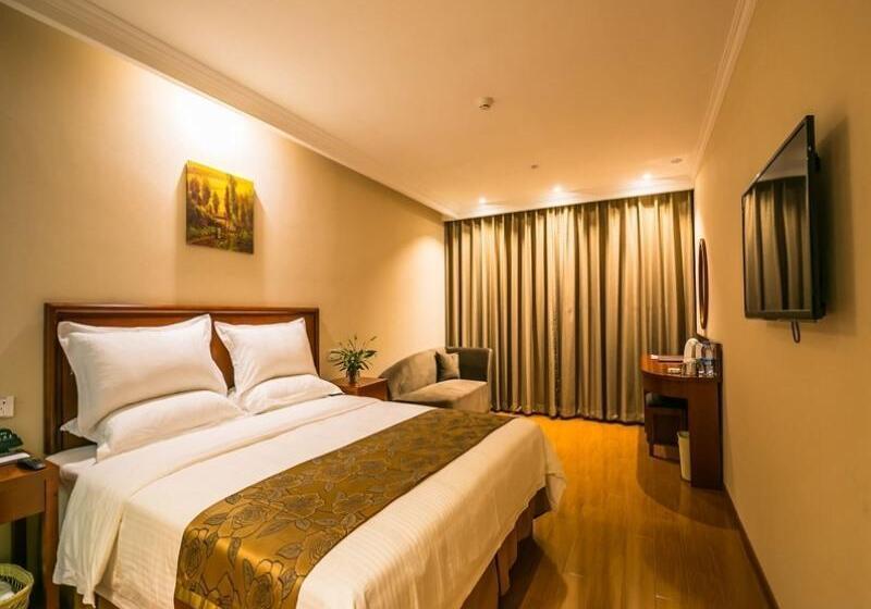 בית מלון כפרי Greentree Inn Beijing Changping District Huilongguan Pingxifu Metro Station Express