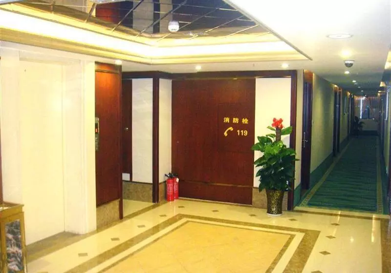 Hotelli Greentree Inn Guangxi Nanning Jiangnan Wanda Plaza Tinghong Road Express