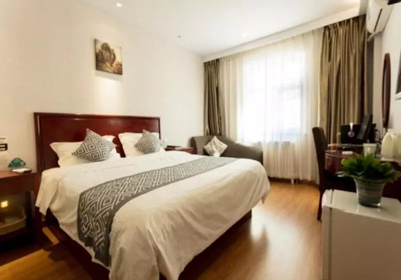 Hotelli Greentree Inn Hebei Zhangjiakou Jinding Ci’er Mountain Road Business