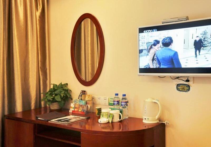 בית מלון כפרי Greentree Inn Hebei Zhangjiakou Jinding Ci’er Mountain Road Business