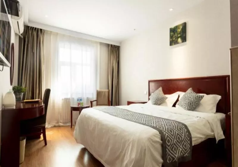 Hotelli Greentree Inn Hebei Zhangjiakou Jinding Ci’er Mountain Road Business