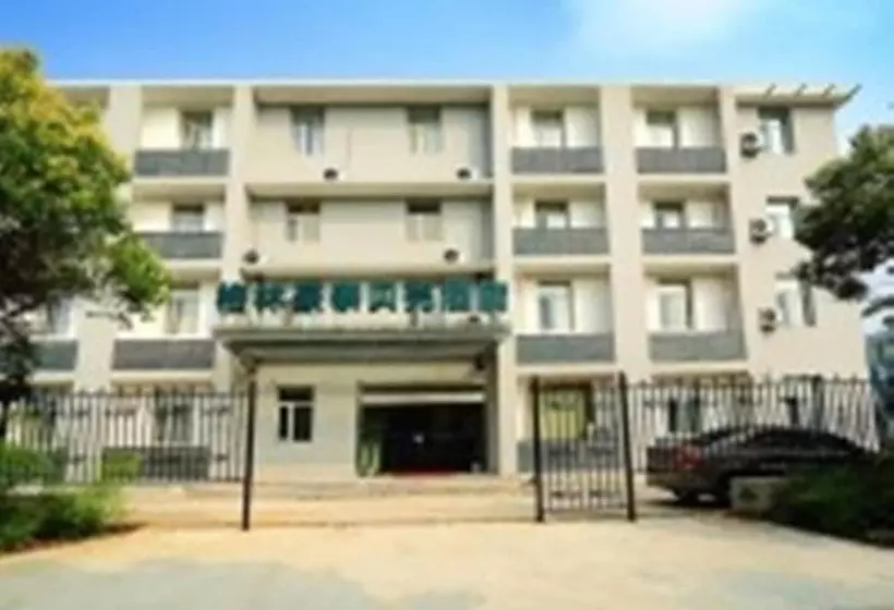 Hotelli Greentree Inn Nanjing Xianlin Road Jinmaroad Subway Station Shell