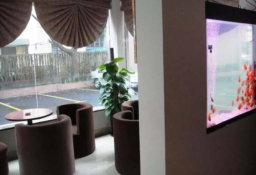 Hotelli Greentree Inn Nanjing Xianlin Road Jinmaroad Subway Station Shell