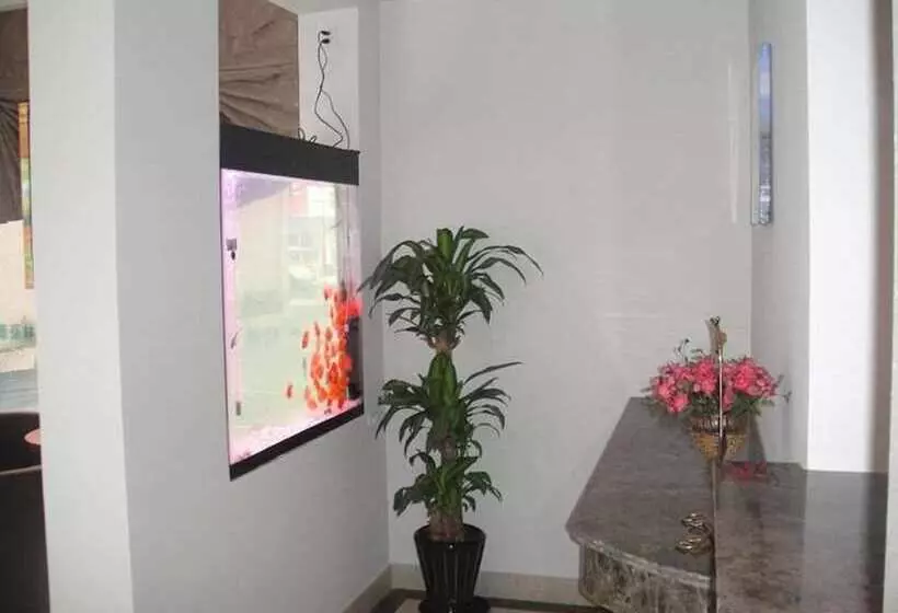 Hotelli Greentree Inn Nanjing Xianlin Road Jinmaroad Subway Station Shell