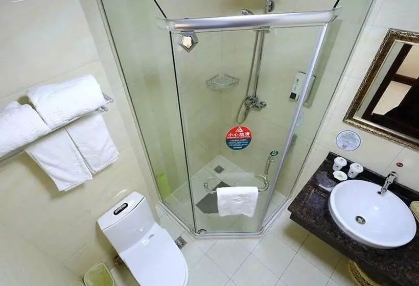 Hotelli Greentree Inn Nanjing Xianlin Road Jinmaroad Subway Station Shell