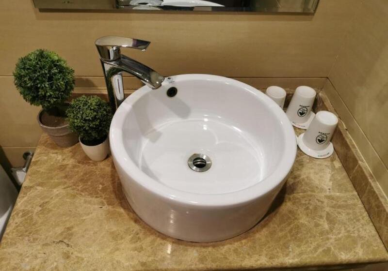 فندق Greentree Inn Shanghai Car Piers Studio Express