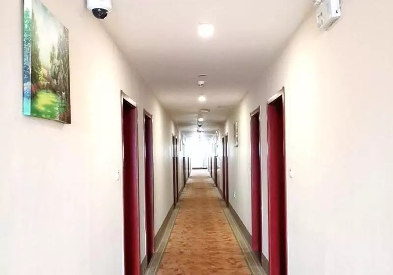 Hotelli Greentree Inn Shanghai South Jiangyang Road South Changjiang Road Express