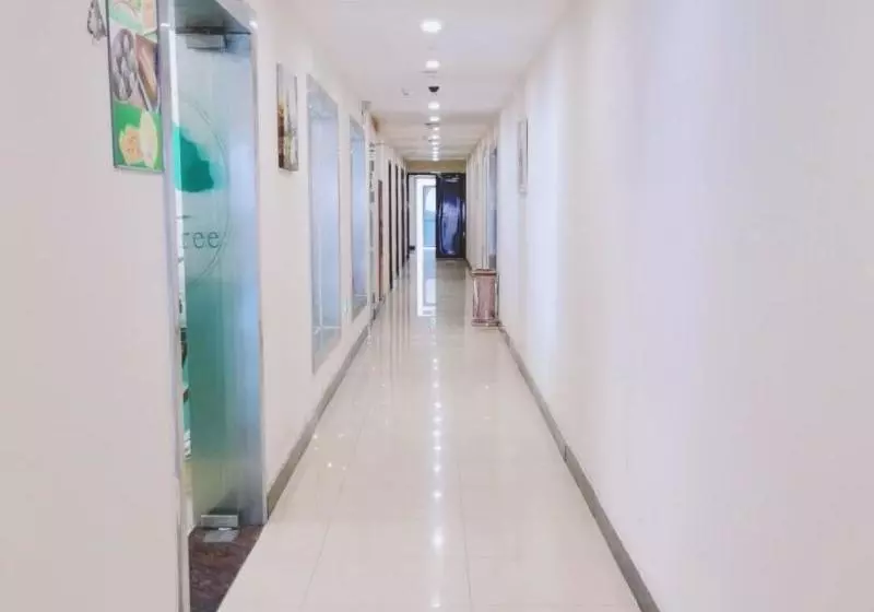 Hotelli Greentree Inn Shanghai South Jiangyang Road South Changjiang Road Express