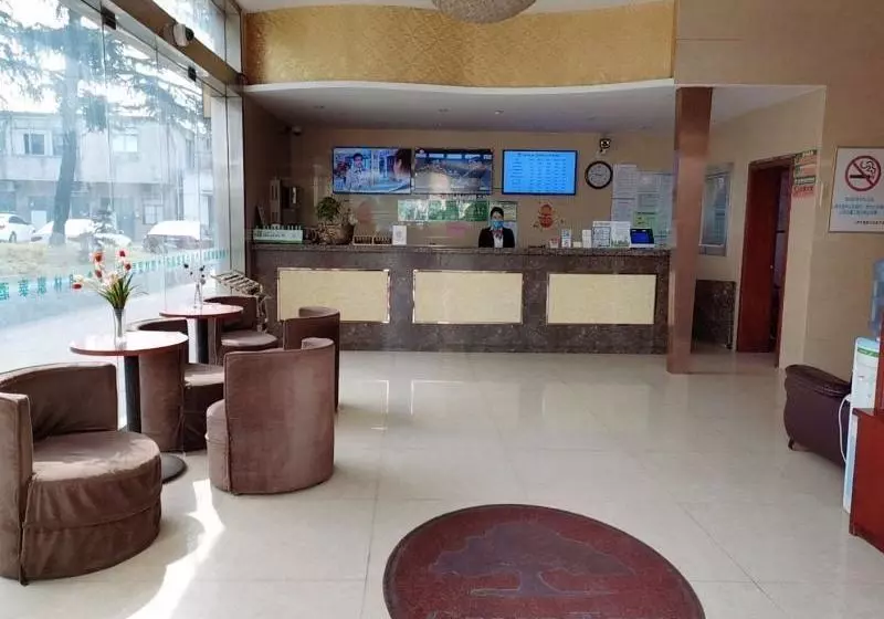 Hotelli Greentree Inn Shanghai South Jiangyang Road South Changjiang Road Express