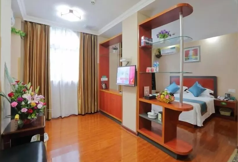 ホテル Greentree Inn Guangdong Shantou Changping Road Exp
