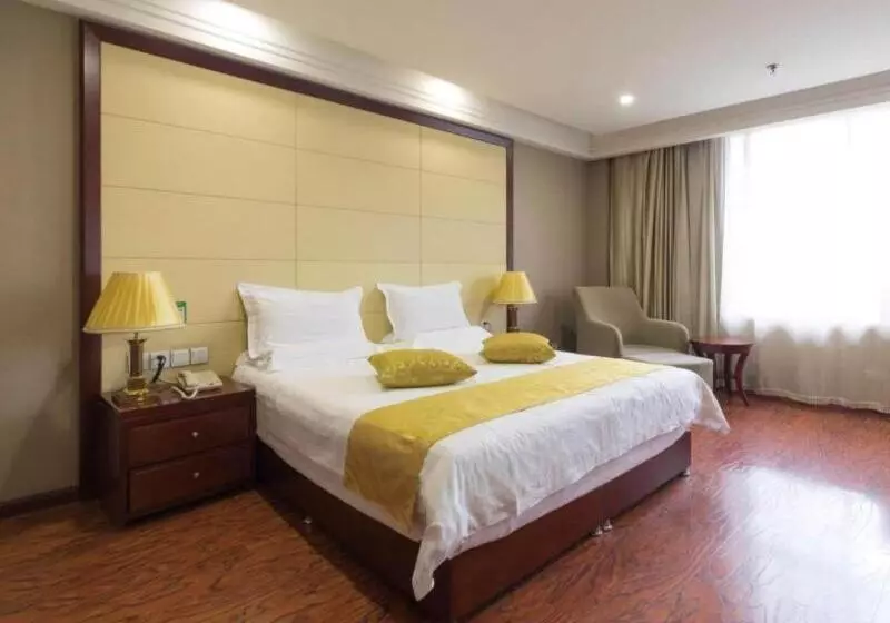 Hotelli Greentree Inn Taiyuan Pingyang Road Business