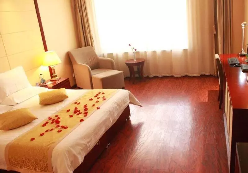Hotelli Greentree Inn Taiyuan Pingyang Road Business