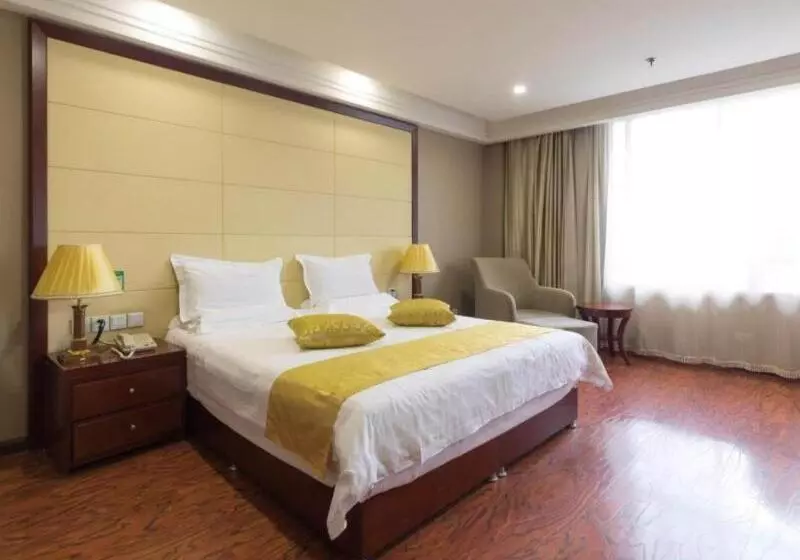 Hotelli Greentree Inn Taiyuan Pingyang Road Business