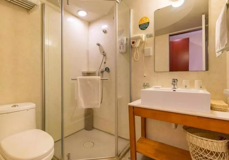 Hotelli Greentree Inn Xuzhou High Speed Railway Zhanqian Square