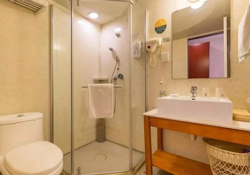 Hotelli Greentree Inn Xuzhou High Speed Railway Zhanqian Square