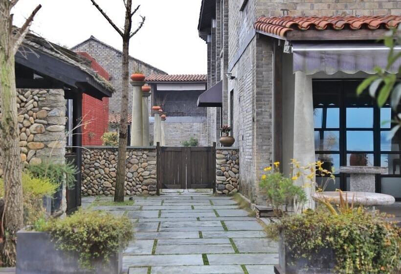 Отель Seclusive Life In Landscape