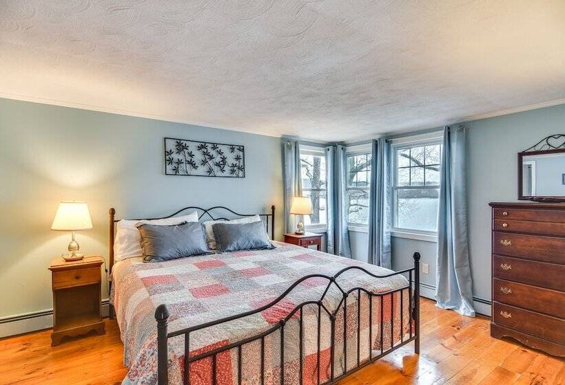 Classic Waterfront Home On Lake Maspenock W/ Grill