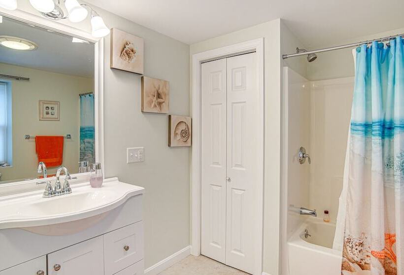 East Falmouth Home W/ Game Room 2 Mi To Beach!