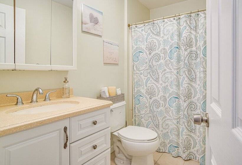 East Falmouth Home W/ Game Room 2 Mi To Beach!