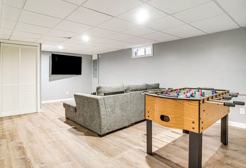 East Falmouth Home W/ Game Room 2 Mi To Beach!