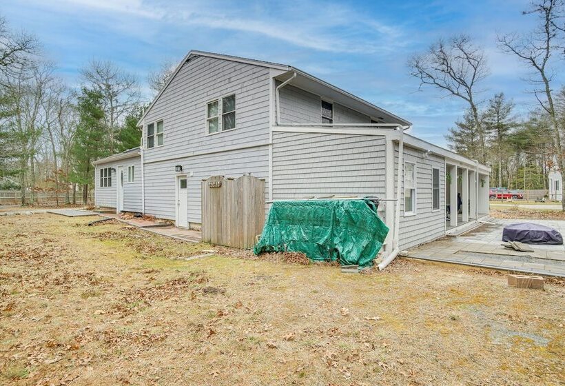 East Falmouth Home W/ Game Room 2 Mi To Beach!