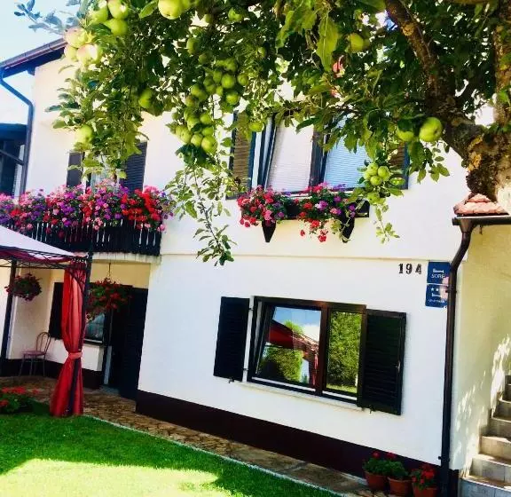 Hotelli House Leonarda