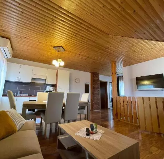 Hotelli House Leonarda