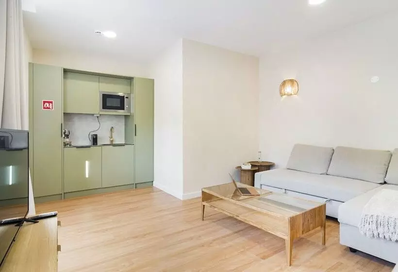 هتل Metropolitan Lisbon Laranjeiras