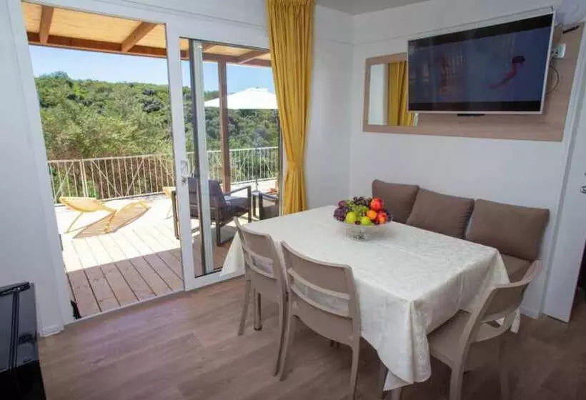 Lastura Mobile Homes