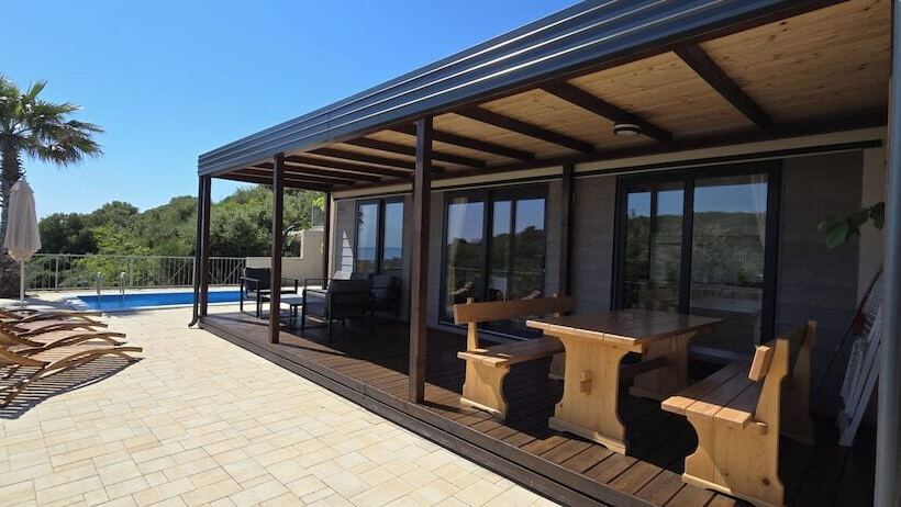 Lastura Mobile Homes