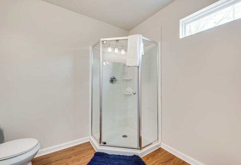 Charming Atlanta Home W/ Yard ~ 7 Mi To Downtown!