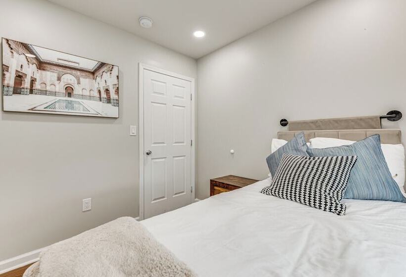 Charming Atlanta Home W/ Yard ~ 7 Mi To Downtown!