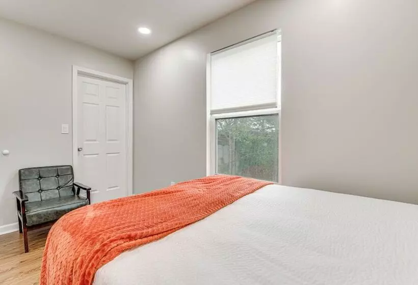Charming Atlanta Home W/ Yard ~ 7 Mi To Downtown!