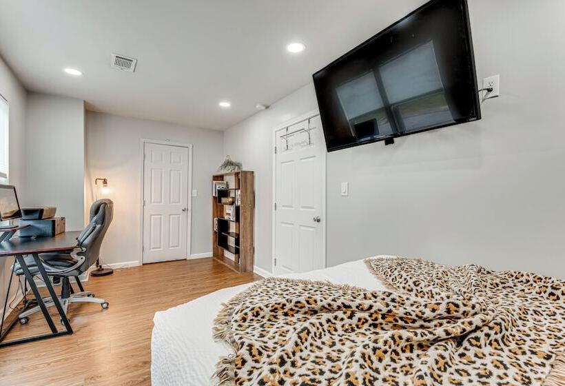 Charming Atlanta Home W/ Yard ~ 7 Mi To Downtown!