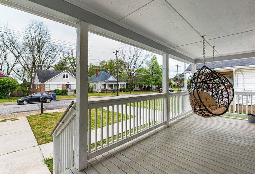 Charming Atlanta Home W/ Yard ~ 7 Mi To Downtown!