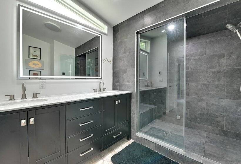 Catskills Family Retreat: Fishing & Hiking On Site