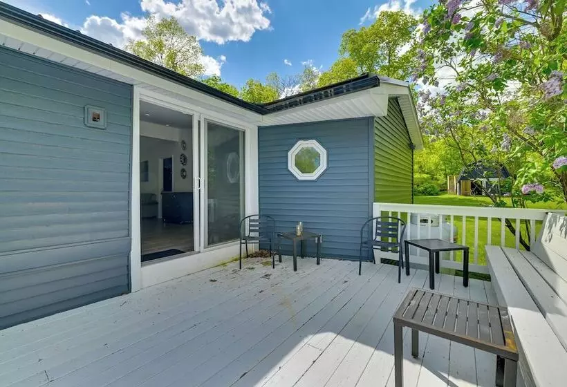 Catskills Family Retreat: Fishing & Hiking On Site