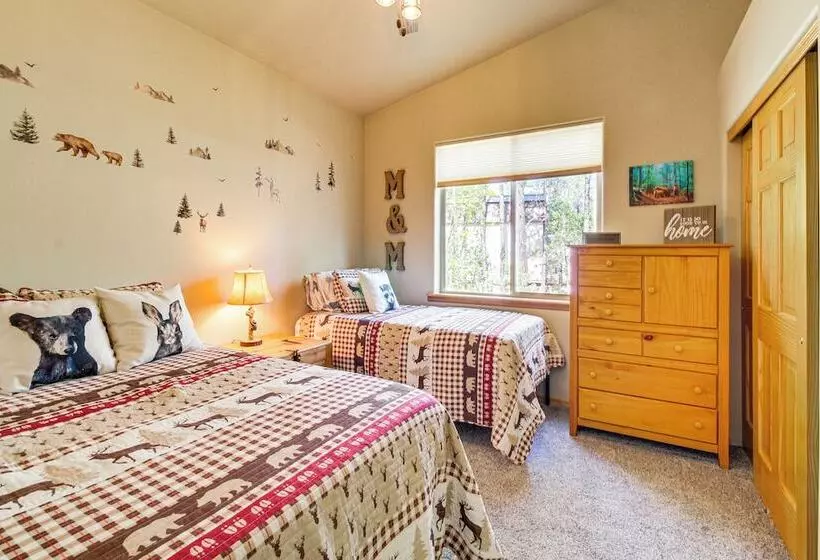 Walk To Rainbow Lake: Peaceful Cabin W/ Fire Pit