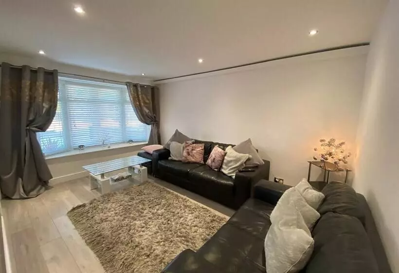 Cozy Coastal Bungalow In Prestatyn