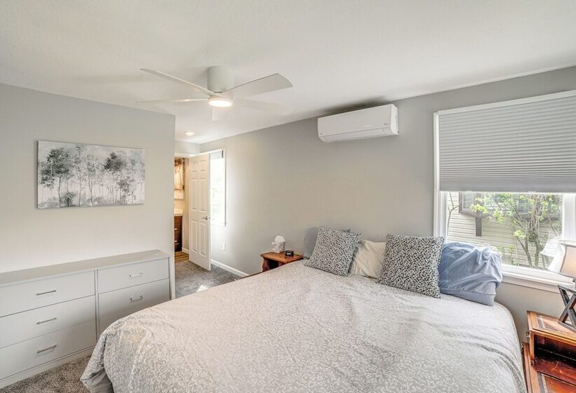 Croton Pond & Muskegon River Cottage W/ Boat Docks