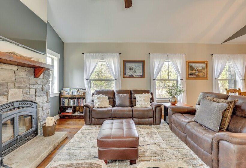 Donnelly Cabin W/ Hot Tub < 1 Mi To Boulder Creek!